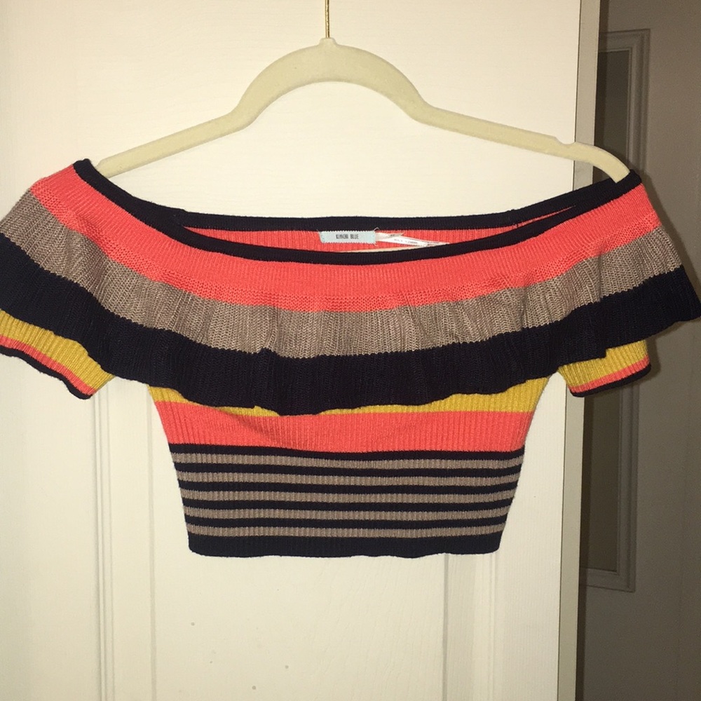 NWOT URBAN OUTFITTERS Kimchi Blue Ruffle Top